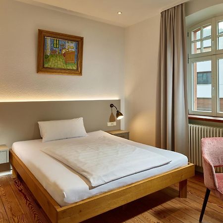 Hotel & Restaurant Burgschaenke Kaiserslautern Bagian luar foto