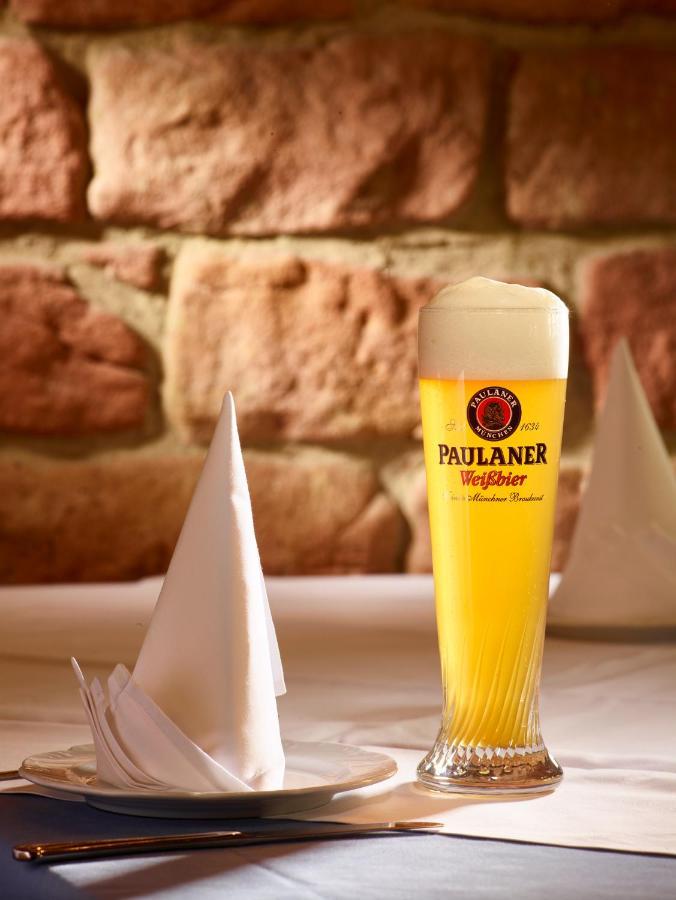 Hotel & Restaurant Burgschaenke Kaiserslautern Bagian luar foto