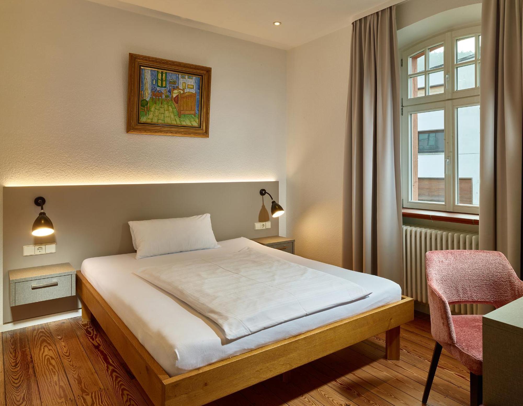 Hotel & Restaurant Burgschaenke Kaiserslautern Bagian luar foto