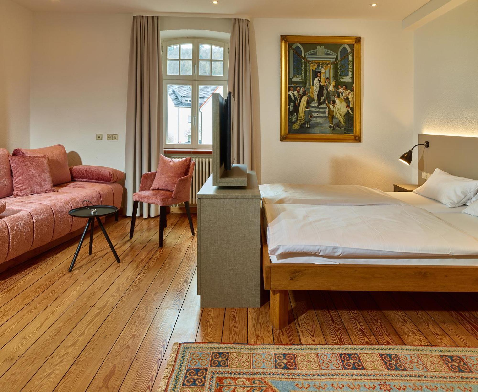 Hotel & Restaurant Burgschaenke Kaiserslautern Bagian luar foto